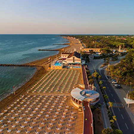 Beachside In Lignano Apartment